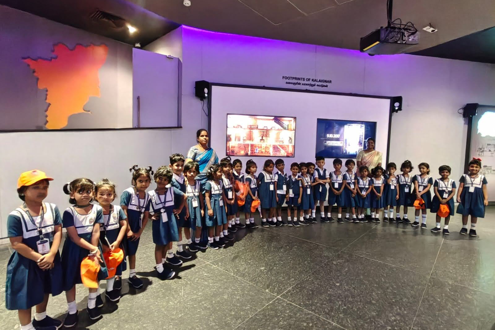 KG FIELD TRIP - KALAIGNARULAGAM