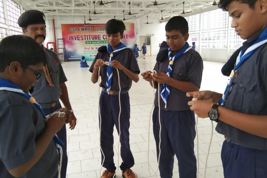 SCOUTS & GUIDES 2025