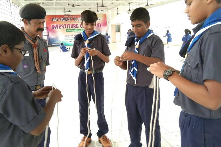 SCOUTS & GUIDES 2025